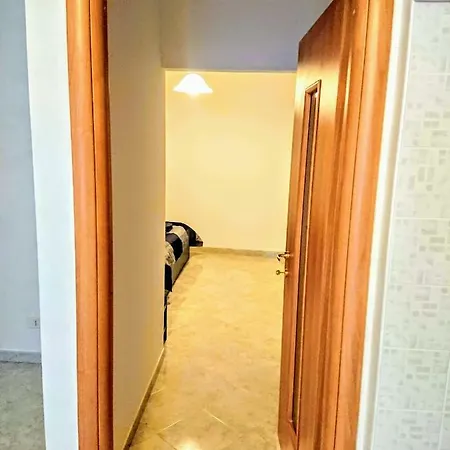 Sopramonte House 게스트하우스 *