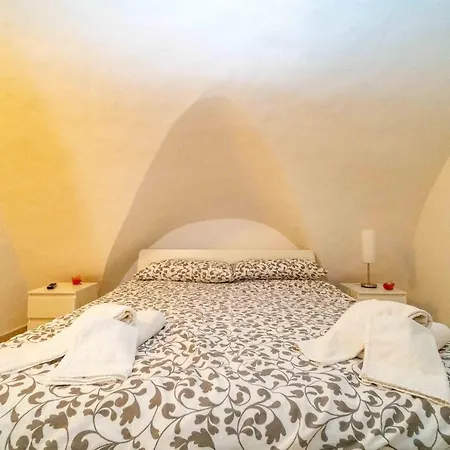 Sopramonte House * 몬테산탄젤로